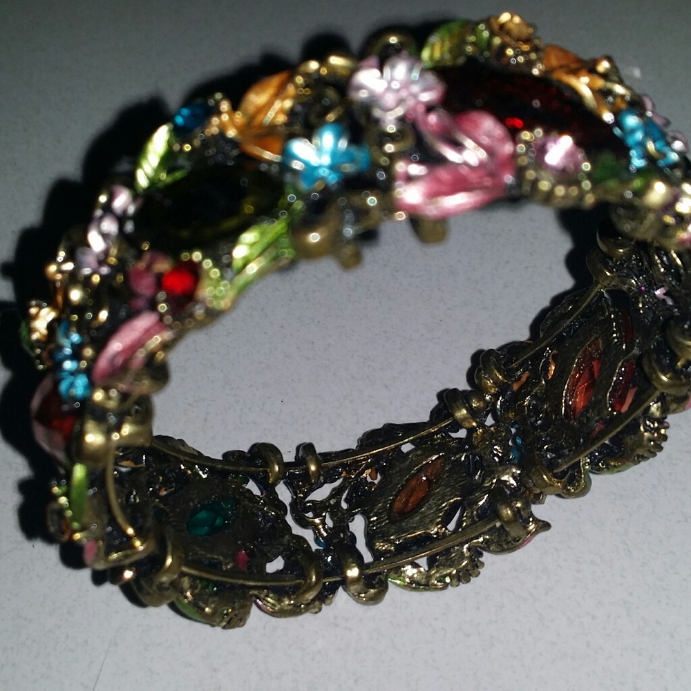 Bangled Up - Picture 4 of 4
